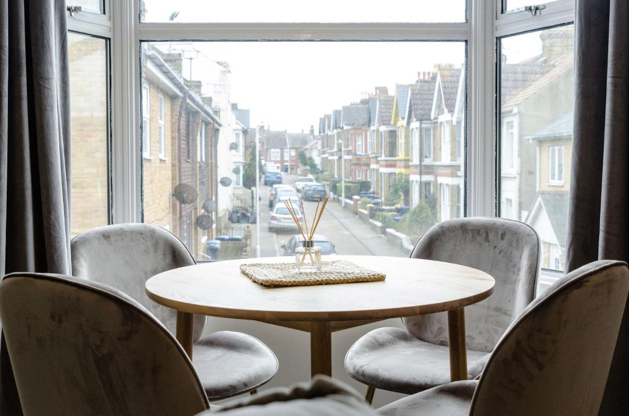 Central Chic Margate Apartment, Edge Of Old Town! Exterior foto